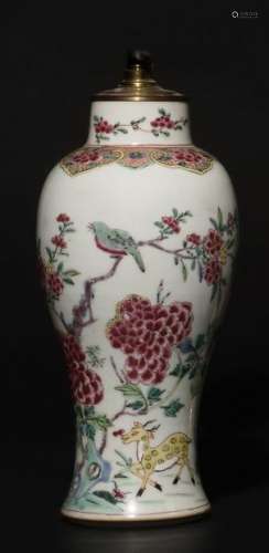 Baluster-shaped vase in Chinese porcelain with white background and polychrome decoration of chrysanthemum branches. XVIIIth century (mounted as a lamp) H : 23 cm