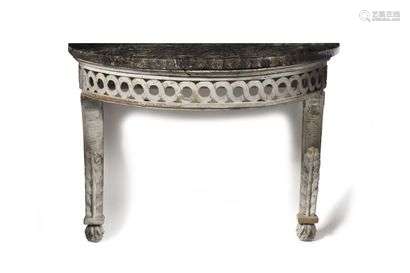 Painted wood wall bracket with openwork decoration of interlacing, the uprights with foliage surmounted by a Greek, grey Sainte Anne marble top.  End of the 18th century - beginning of the 19th century H : 65 cm , W : 82 cm , D : 35 cm (restoration)
