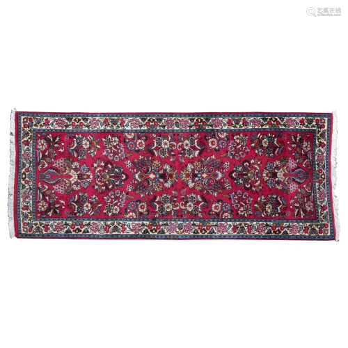 Floral design carpet Iran, 20th century 207x80 cm.