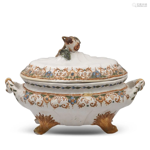 Polychrome majolica soup tureen Italy, 18th-19th