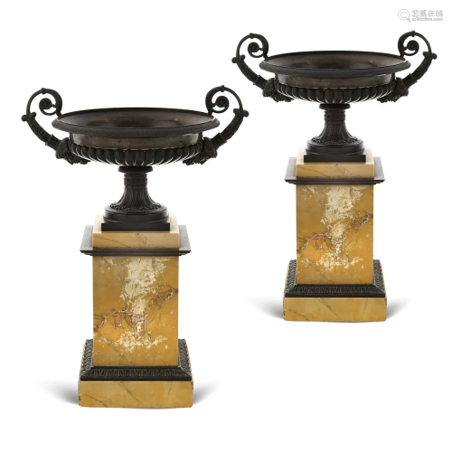 Pair of marble and bronze stands France, 20th c…