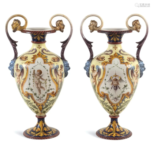 Pair of majolica vases Ginori manufacture, 19th-20th