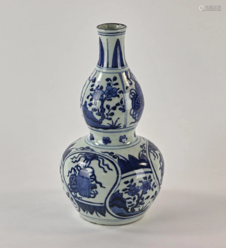 Chinese Blue and White Vase, Ming Transitional