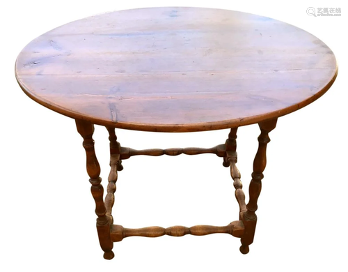 18thC New England Oval Top Tavern Table