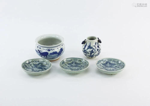 (5) Chinese Blue and White Porcelain Items