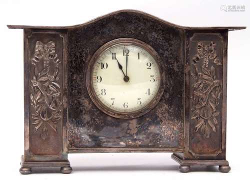 Decorative late 19th/early 20th century silver plated cased mantel clock with plain serpentine