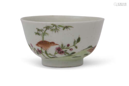 18th century English porcelain tea bowl, possibly Worcester, decorated in enamels with the two