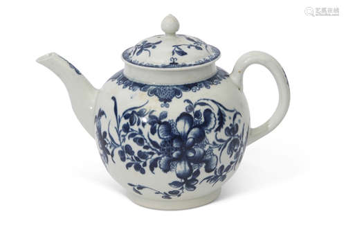 18th century Worcester porcelain tea pot with a blue and white painted design of flowers, the