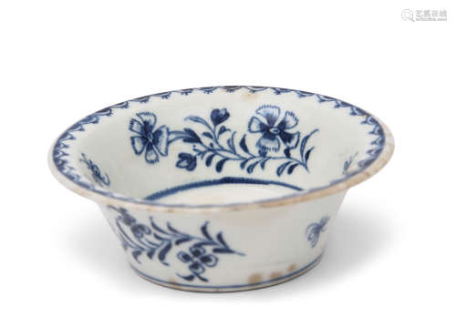 Lowestoft patti-pan with floral design within a berry border, the interior decorated with a