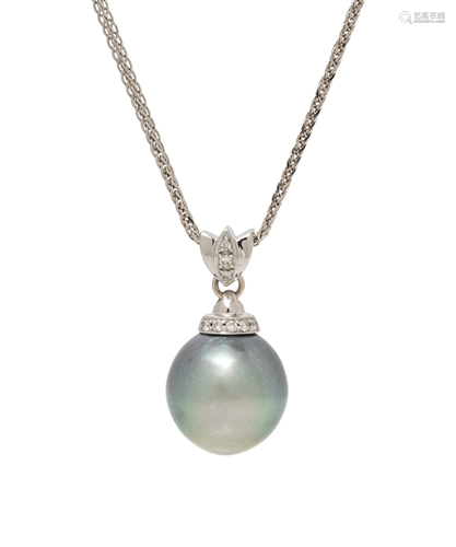 CULTURED TAHITIAN PEARL AND DIAMOND PEND…