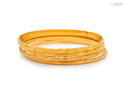 HIGH KARAT GOLD BANGLE SET