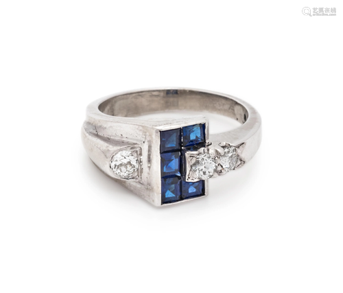 SAPPHIRE AND DIAMOND RING