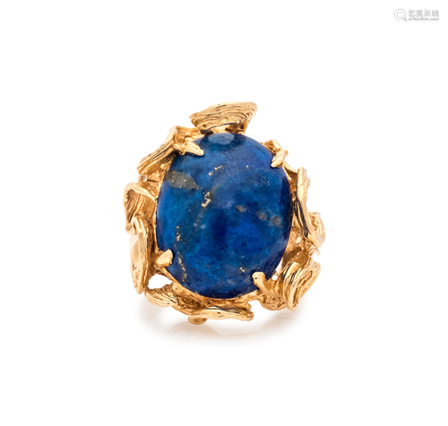 JEAN LASNIER, YELLOW GOLD AND LAPIS LAZULI RING