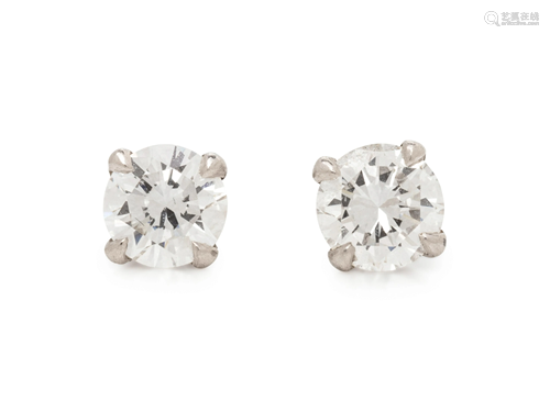 DIAMOND STUD EARRINGS