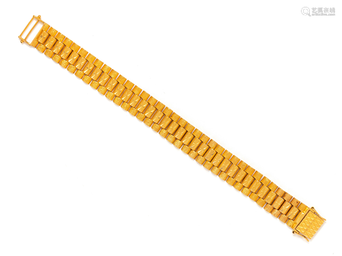 HIGH KARAT GOLD BRACELET