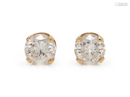 DIAMOND STUD EARRINGS