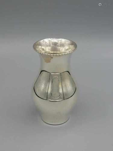 VASE, 925er Silber (32 g), gepunzt mit Feingehaltsangabe und Herstellermarke Hermann Bauer,