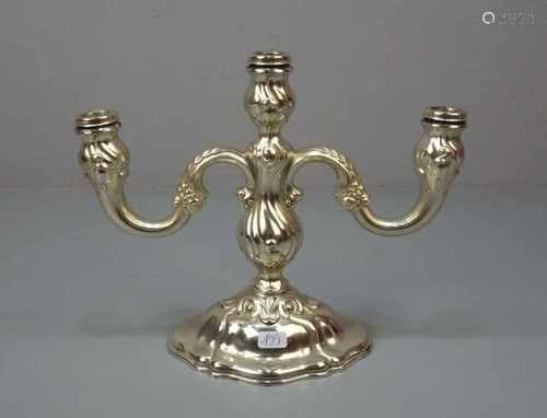 DREIFLAMMIGER KANDELABER / KERZENSTÄNDER / candle stick holder, deutsch, 20. Jh., 925er