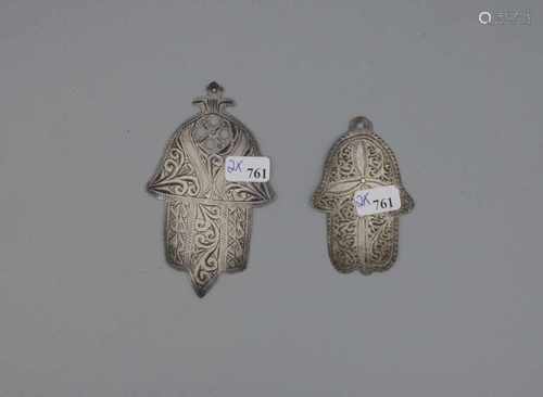 BERBER-SCHMUCK: Hände der Fatima / oriental jewellery, Silber (Gesamtgewicht 13,5 g). Marrakesch /