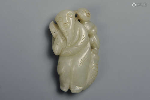 A PALE WHITE JADE FIGURES GROUP QING DYNASTY