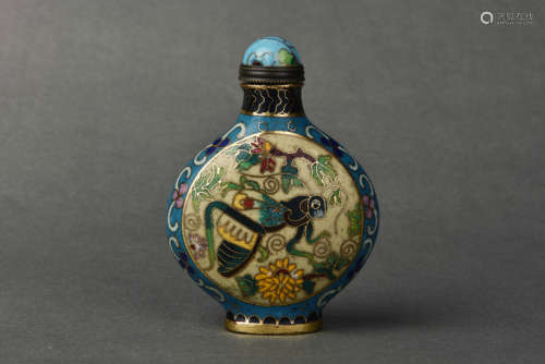 A CLOISONNE ENAMEL SNUFF BOTTLE QING DYNASTY