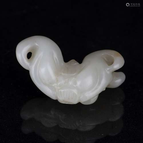 A SMALL WHITE JADE 'WATER CALTROP' CARVING