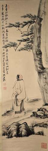 A CHINESE SCROLL PAINTING OF FIGURE