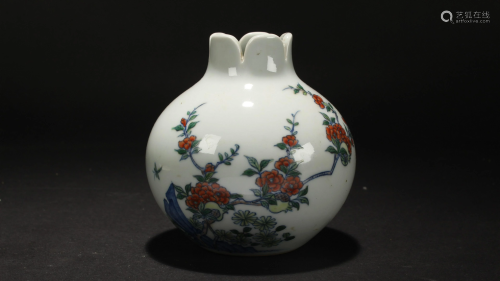 A Chinese Nature-scene Small Porcelain Vase