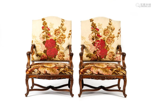 PAIR OF FRENCH FAUTEIL ARMCHAIRS