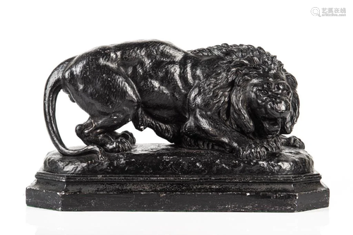 PAINTED PLASTER STATUE OF CROUCHING LION