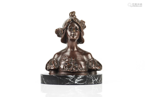 BRONZE BUST OF A LADY