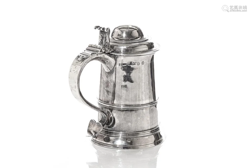 EARLY GEORGE III SILVER TANKARD, 702g