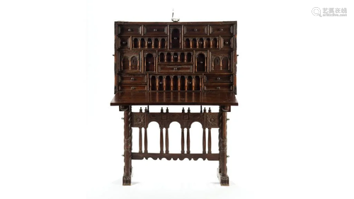 LATE 17TH C SPANISH VARGUENO CHEST ON STAND