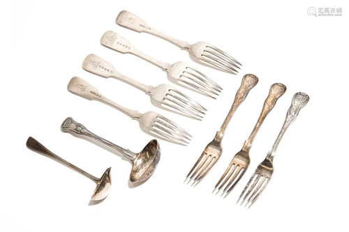 NINE ASSORTED SILVER FLATWARE PIECES 581g