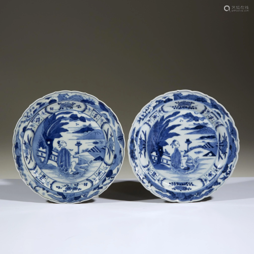 A pair of Japanese blue and white porcelain barbed