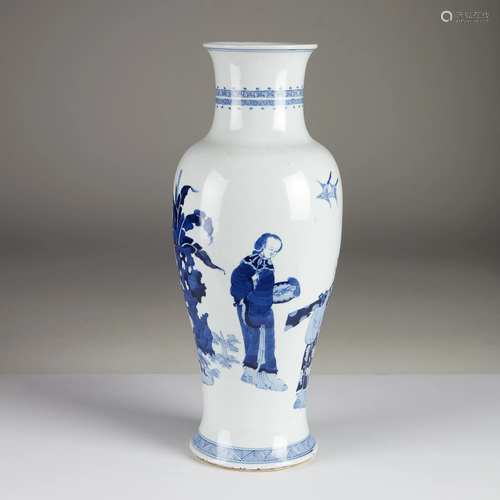 A Chinese blue and white tall porcelain baluster v…