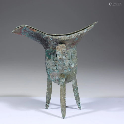 A Chinese bronze archaistic jue vessel,