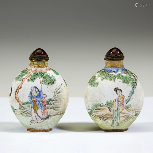 A pair of Chinese enamel snuff bottles,