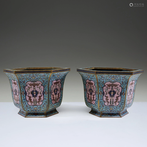 A pair of Chinese cloisonne jardinieres, Qianlong