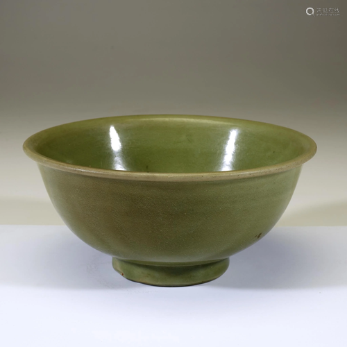 A Chinese Longquan celadon bowl, Ming dynasty