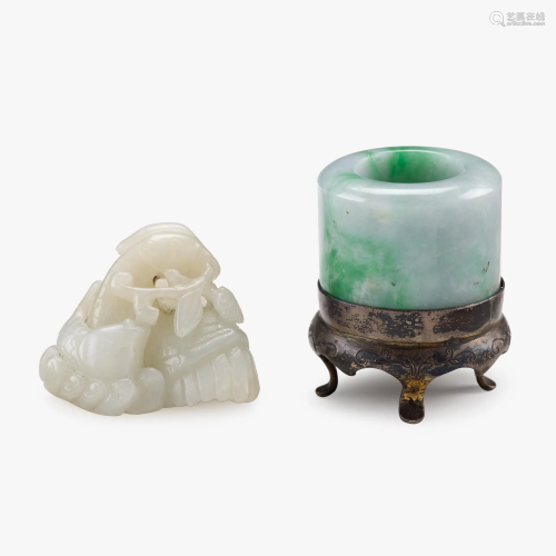 A Chinese jadeite archer's ring, 19th/20th cent…