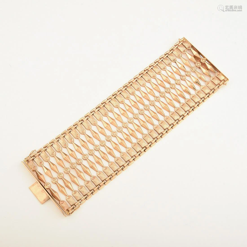 18k Yellow Gold Bracelet.