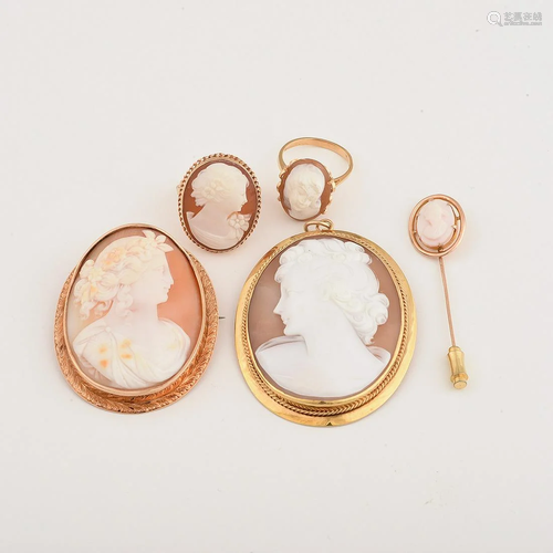 Shell Cameo, Yellow Gold Jewelry Suite.