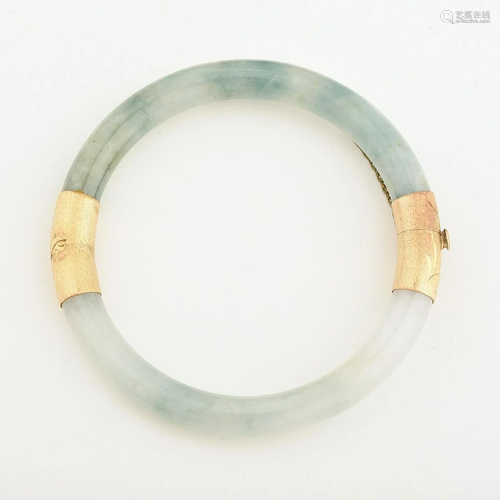 Jade, 14k Yellow Gold Bracelet.