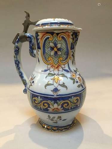 DESVRE. Covered jug in the shape of a baluster wit…