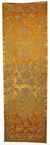 AN EMBROIDERED YELLOW SILK WRAPPING CLOTH BOHCA