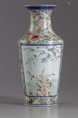 A CHINESE FAMILLE ROSE 'MILLEFLEURS' VASE