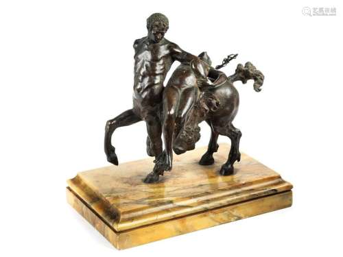 Raptus Bronzegruppe „Der Kentaur raubt Deïaneira“