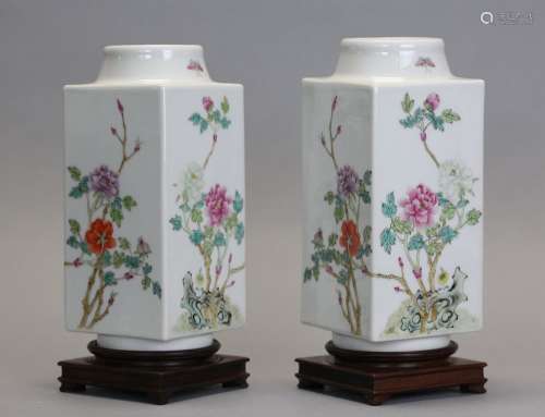 pair of Chinese vases, possibly Republican period