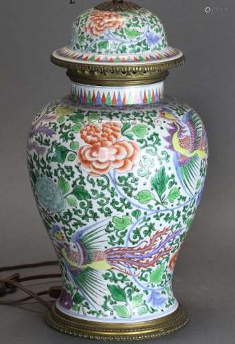 Chinese wucai cover jar, possibly Qing dynasty